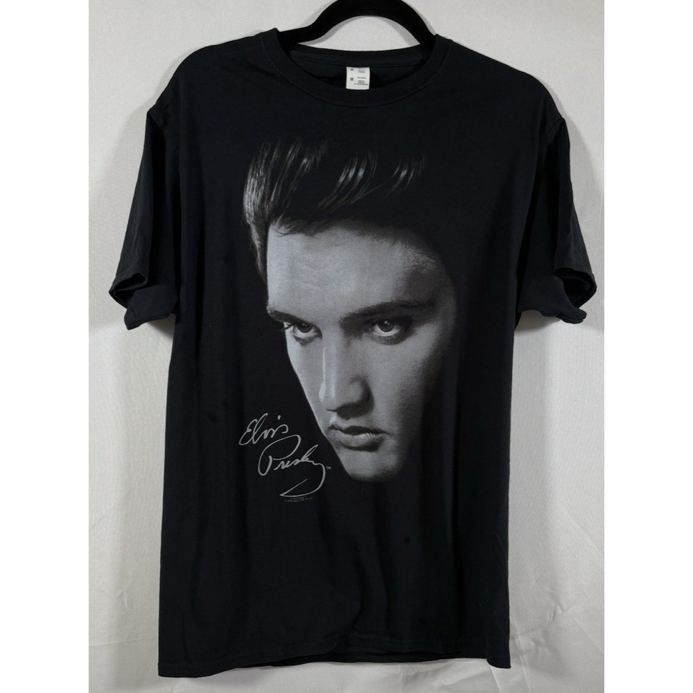 Elvis presley t-shirt size M pullover short sleeves